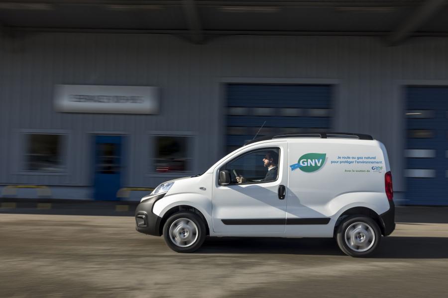  Fiat Fiorino Natural Power (225) 2016 года  (фото 8 из 26)